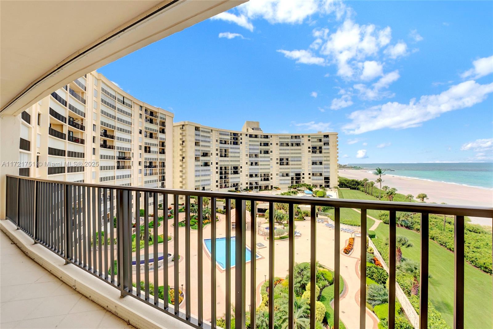 OCEAN TRAIL CONDO III - Residential Lease