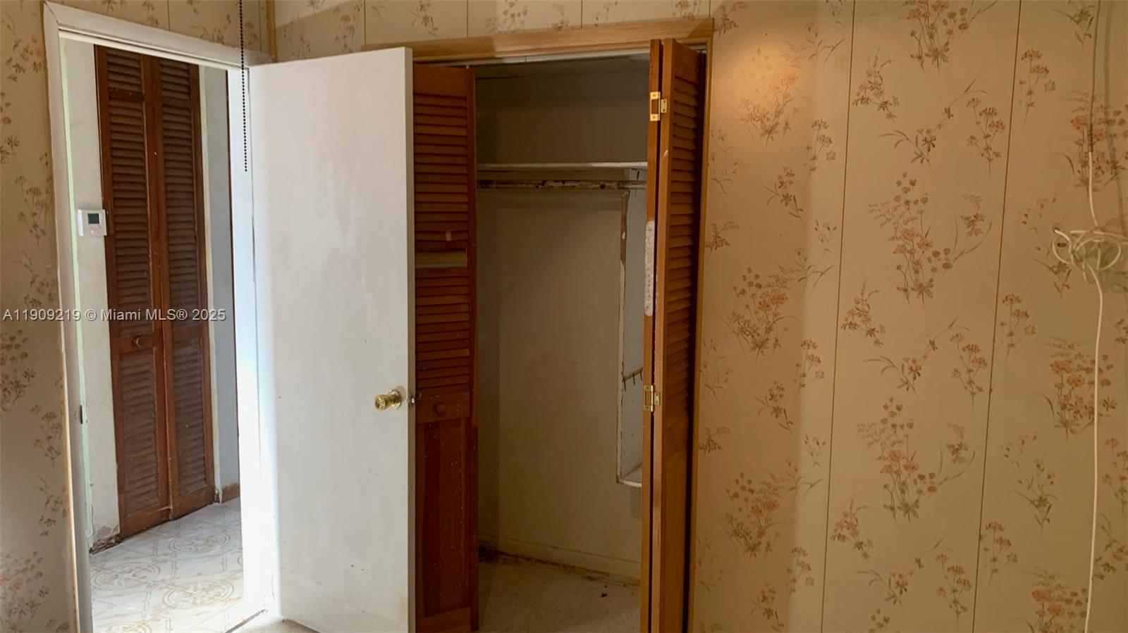 PALM SPRINGS NORTH SEC D - Residential