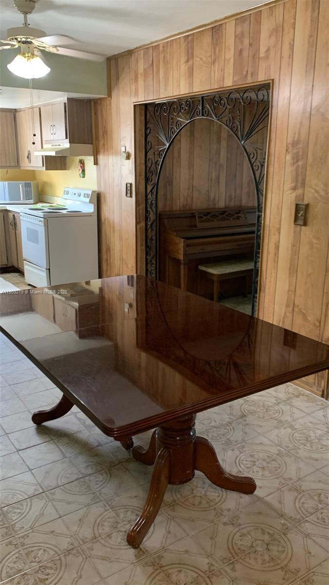 PALM SPRINGS NORTH SEC D - Residential