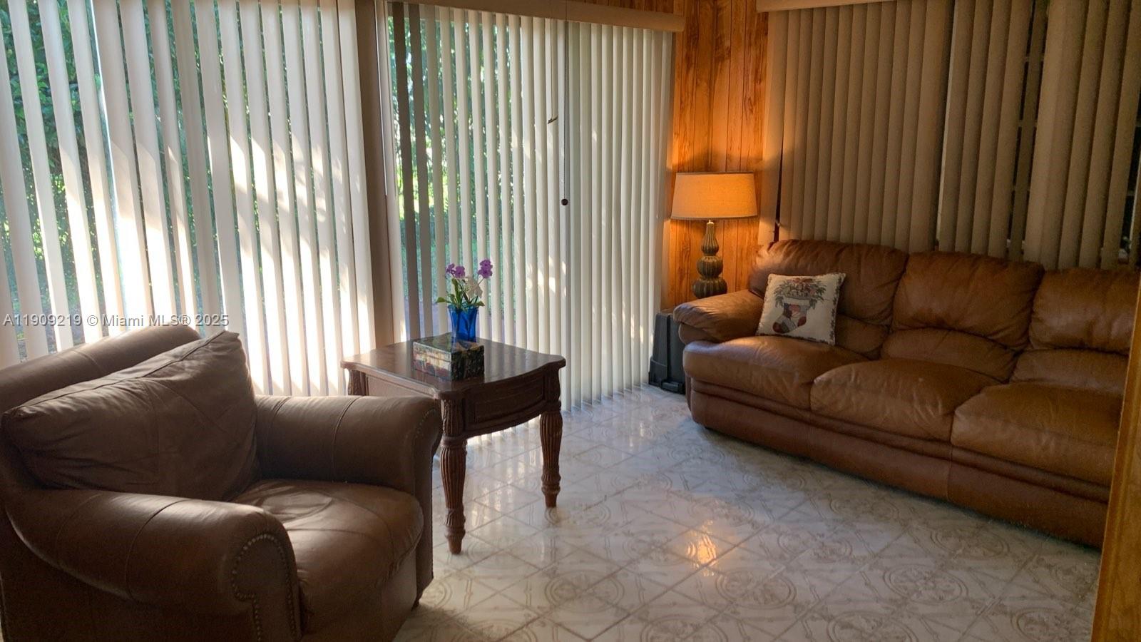 PALM SPRINGS NORTH SEC D - Residential