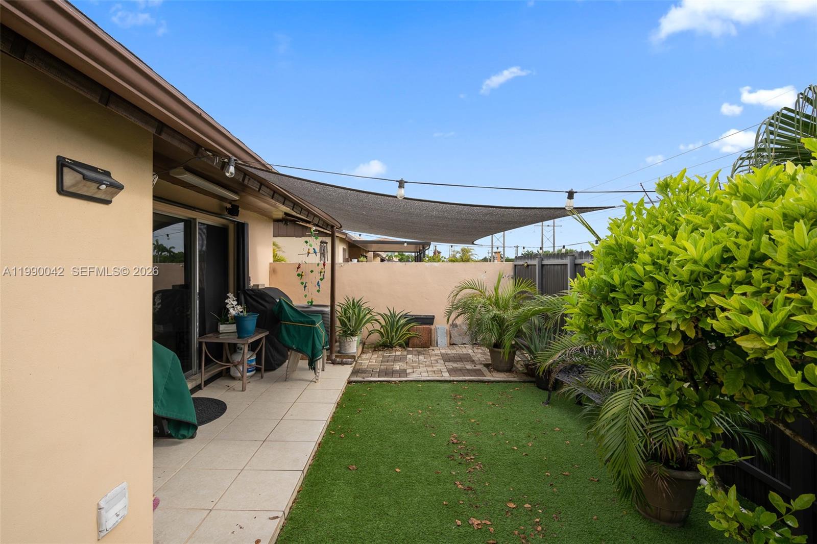 DEVON-AIRE VILLAS SEC 7 - Residential