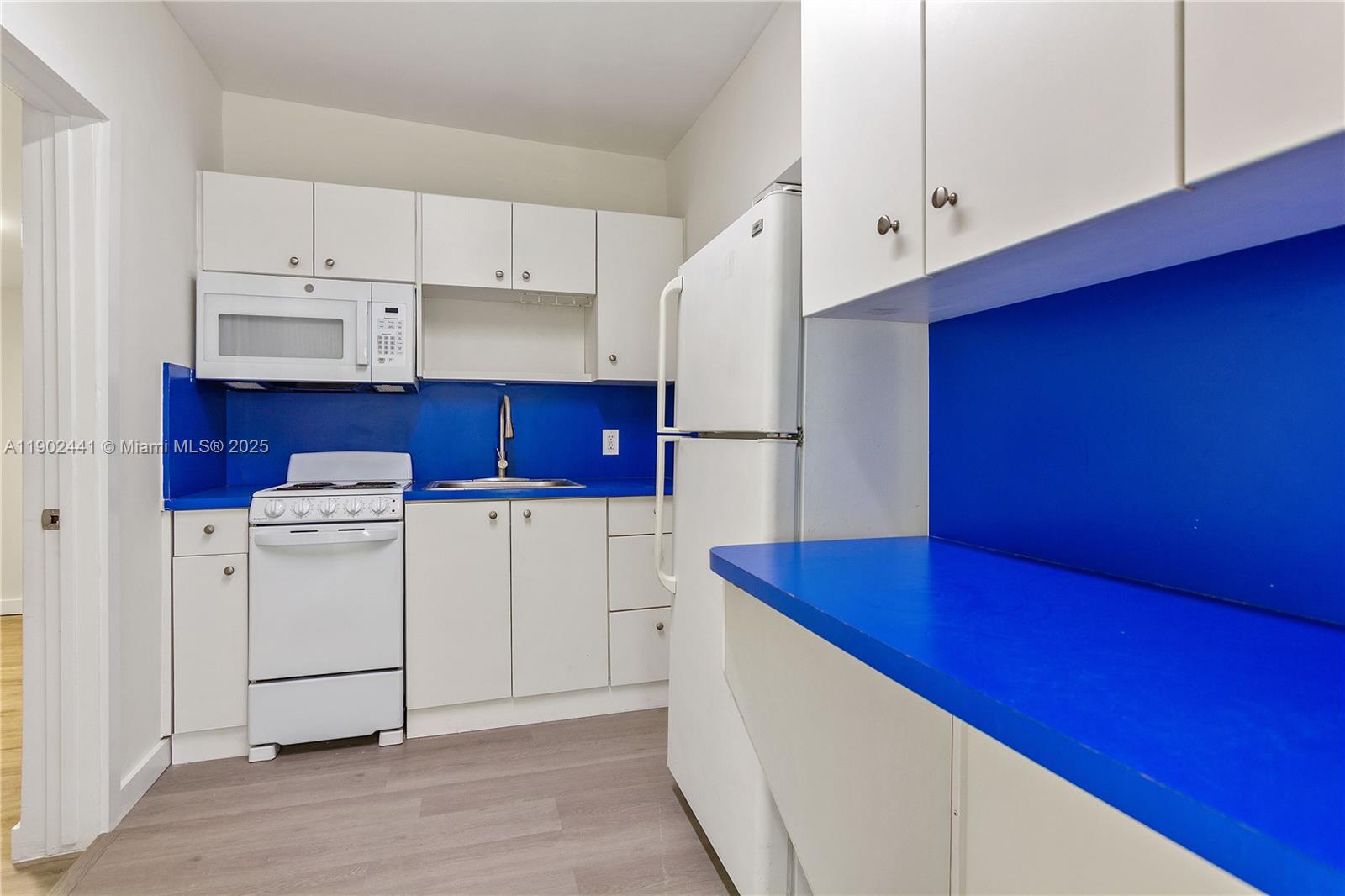 CITY OF MIAMI SOUTH - Residential Lease