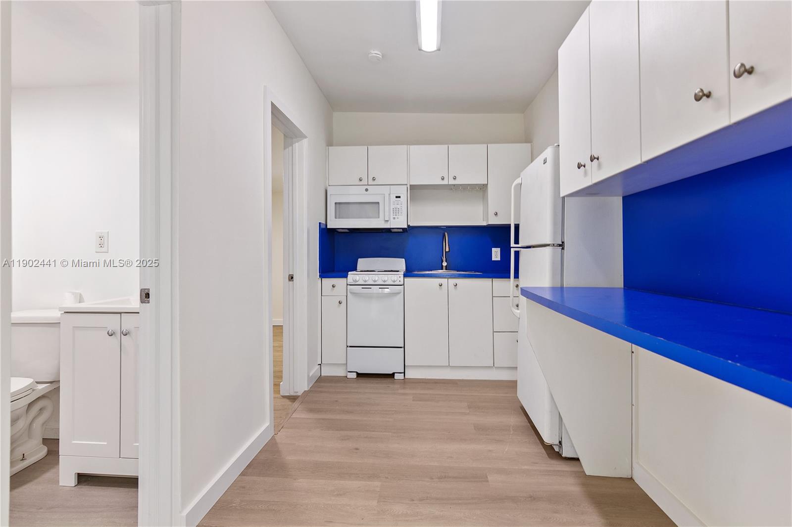 CITY OF MIAMI SOUTH - Residential Lease