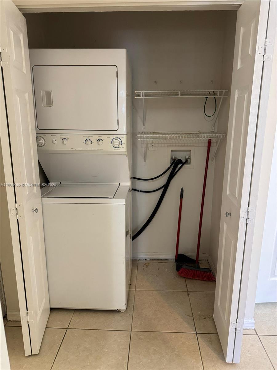 SAN MARCO VILLAS CONDO - Residential Lease