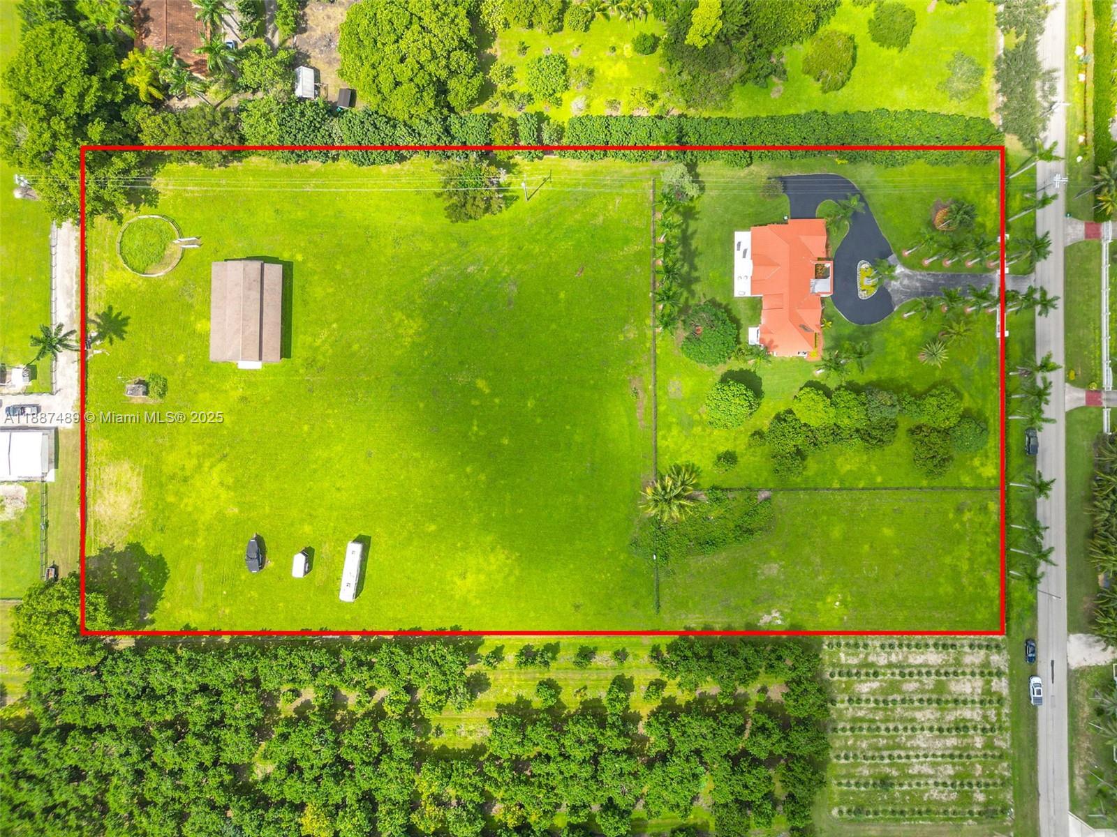 5 AC REDLAND W/ HOME - Residential