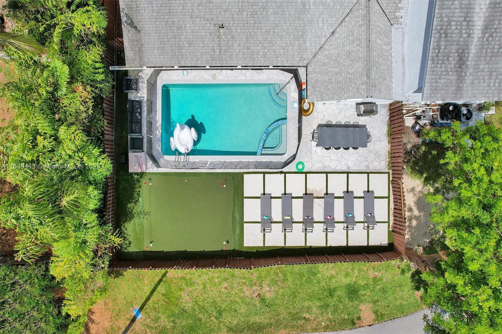 614 SE 12th Ave