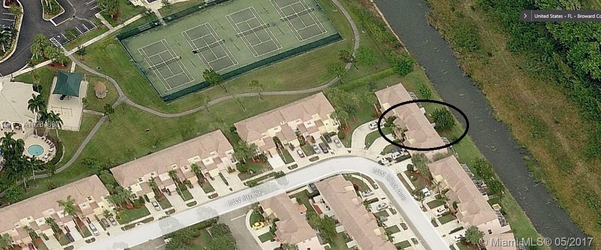 TOWNHOME IN TOWNGATE 2/2 & 1/2 WITH ATTACHED GARAGE. GRANITE COUNTERTOP, WATER FRONT, TILE. MUST SEE!