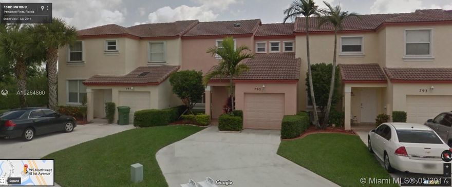 TOWNHOME IN TOWNGATE 2/2 & 1/2 WITH ATTACHED GARAGE. GRANITE COUNTERTOP, WATER FRONT, TILE. MUST SEE!