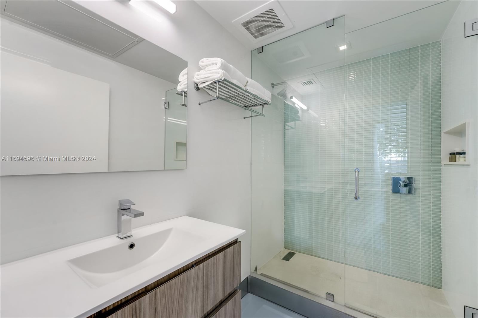6080 COLLINS CONDO - Residential