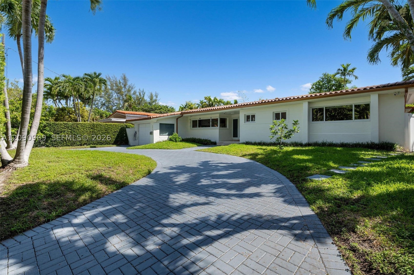 9217 Bay Dr