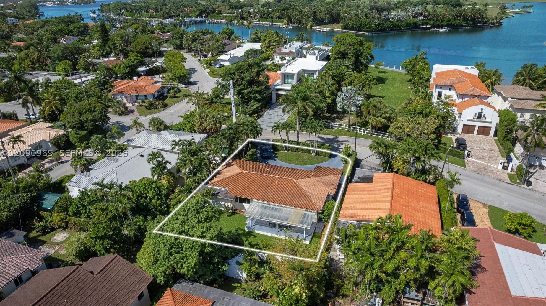 9217 Bay Dr