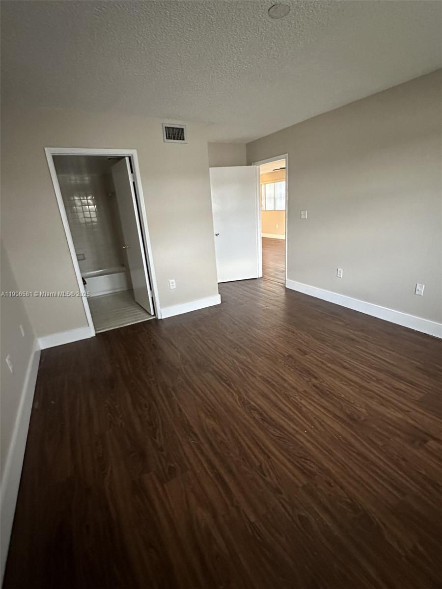 VILLAS DE VENEZIA CONDO - Residential