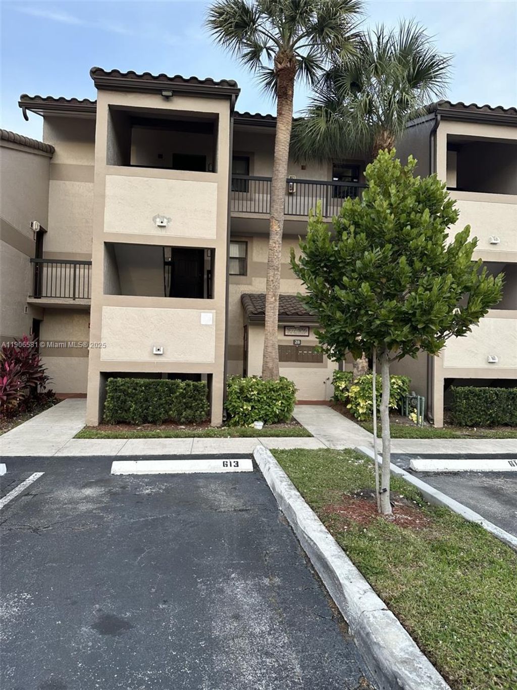 Photo of 9783 Nob Hill Ct #9783, Sunrise, FL 33351 (MLS # A11906581)