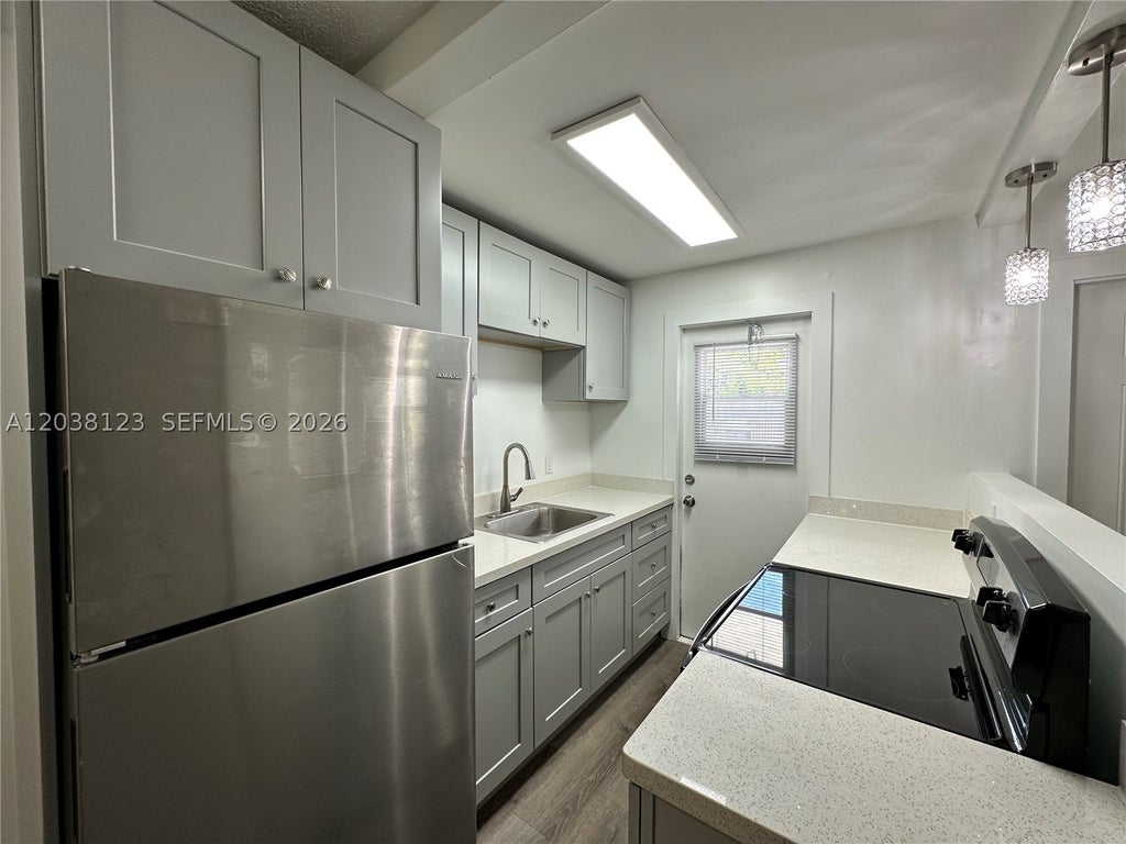 Photo of 2325 Arthur St #6, Hollywood, FL 33020 (MLS # A12038123)