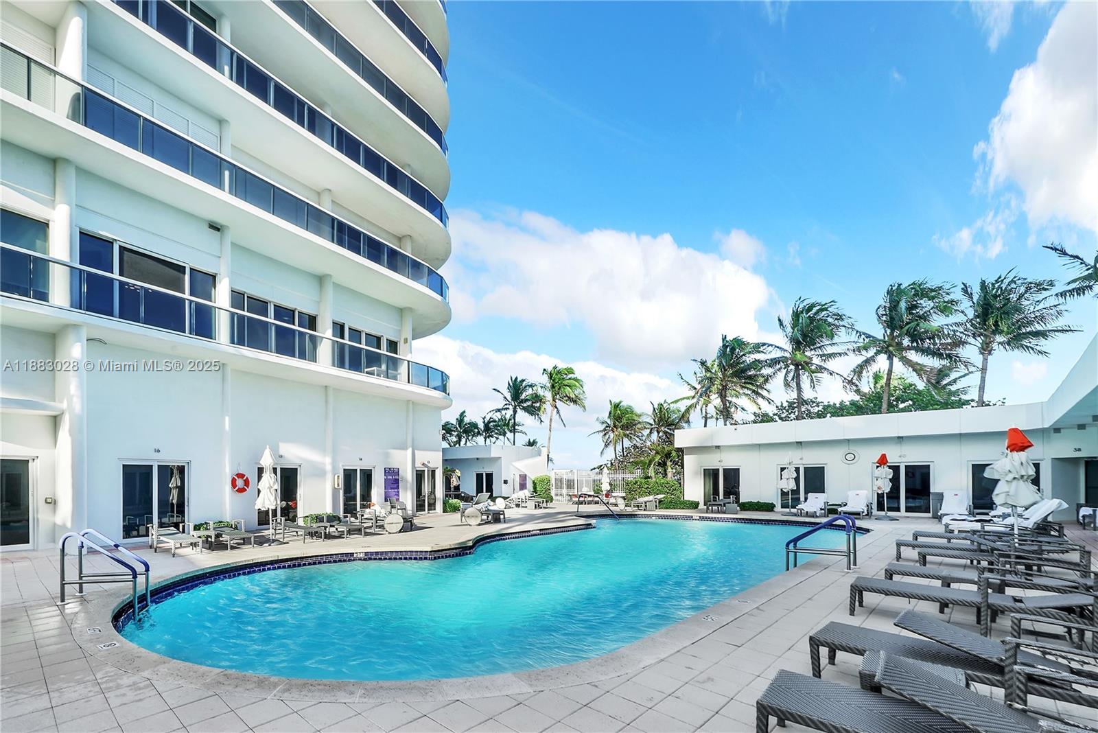MAJESTIC TOWER - Residential Lease