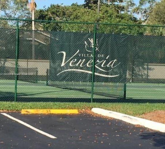 BEAUTIFUL CANAL FRONT CORNER UNIT AT VILLAS DE VENEZIA, 1 BED/1 BATH, 1st. FLOOR (NO APARTMENT ABOVE), NEW ROOF (2 years), NICE WATER VIEW, VINYL LAMINATE ON BEDROOM FLOOR AND VINYL ON LIVING AND DINING ROOM, WASHER & DRYER INSIDE THE UNIT. A/C & WATER HEATER, THE ENTIRE UNIT IS FRESHLY PAINTED. GREAT AMENITIES, CLUB HOUSE, 2 POOLS, GYM, KIDS PLAYGROUND, 2 LIGHTED TENNIS COURTS, PLUS ONSITE CAR WASH & VACUUM STATION, ONE ASSIGNED PARKING SPACE AT THE FRONT OF THE UNIT, GUEST PARKING, QUICK ASSOC. APPROVAL.