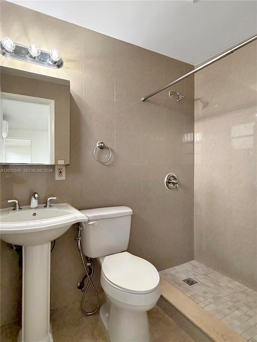 FAIRLAWN - Residential Lease