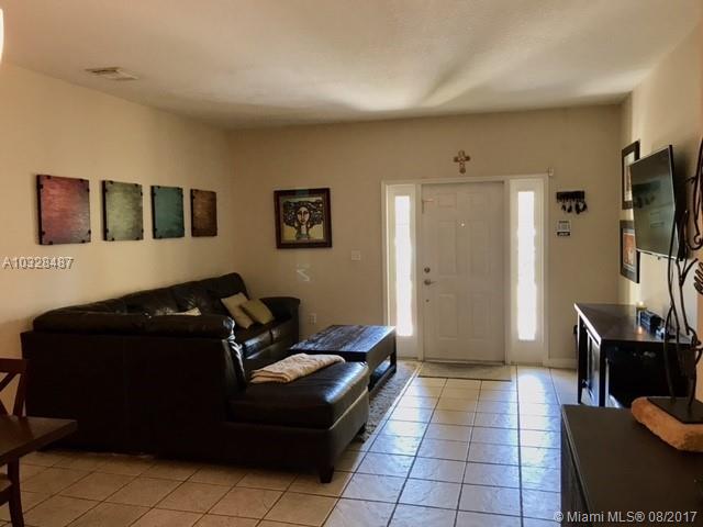 TWIN LAKE SHORES SOUTH - Residential