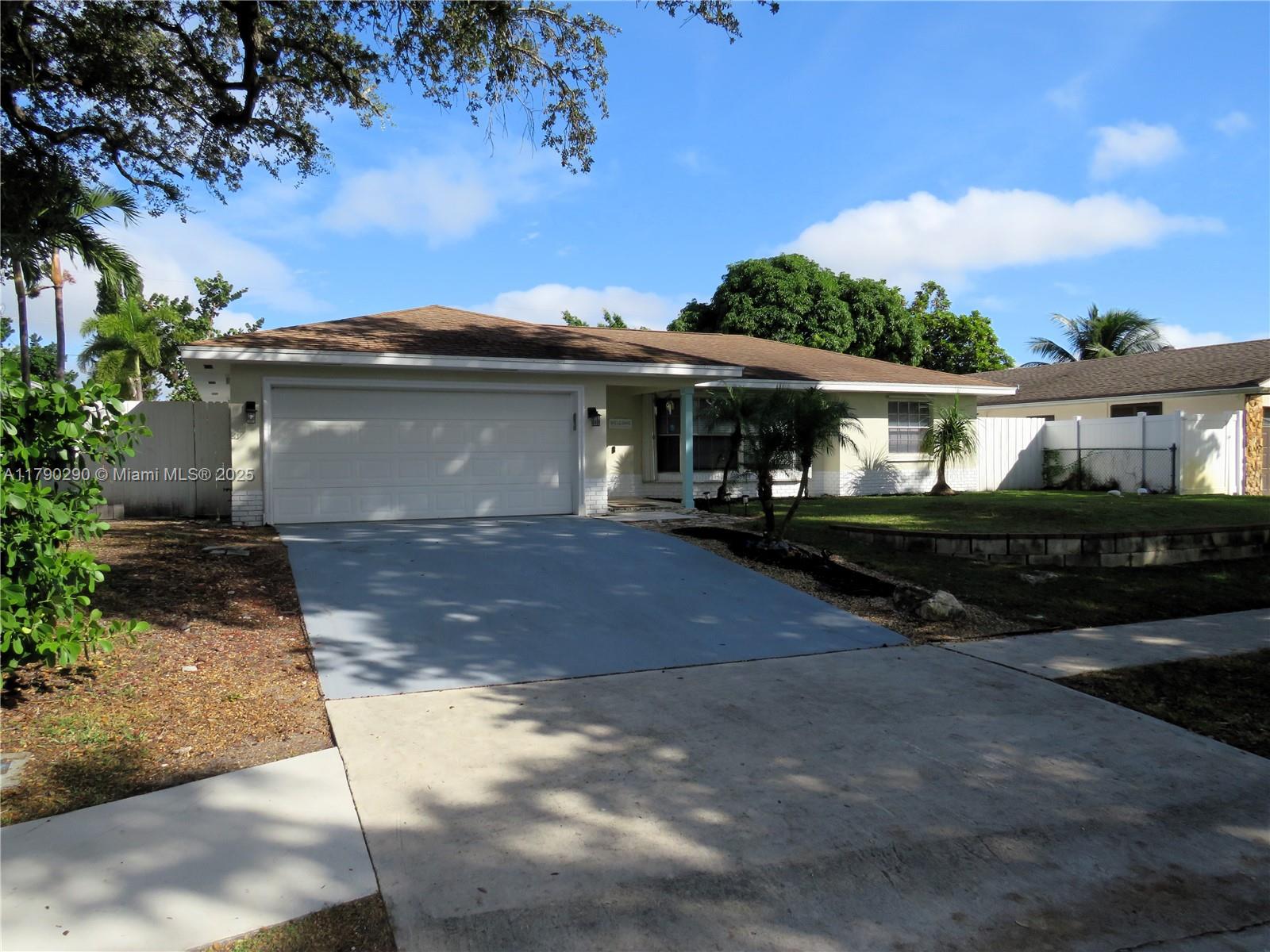 2359 Gabriel Ln