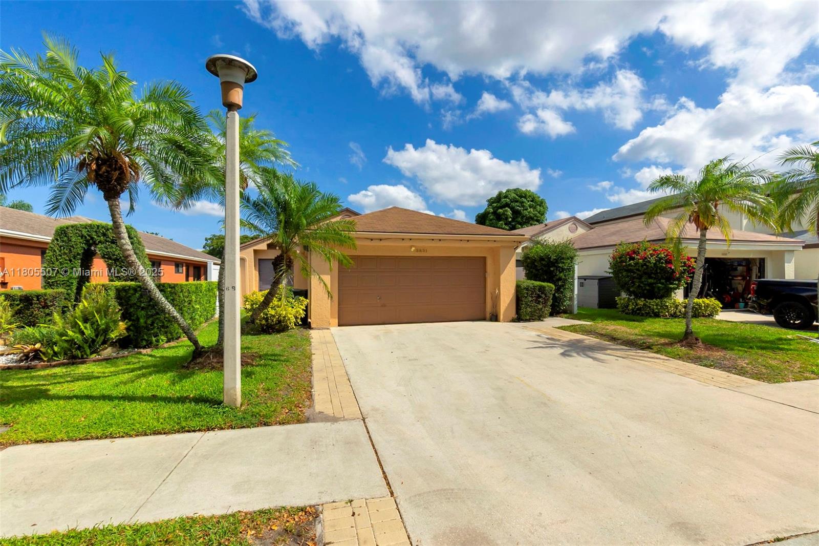 3831 Nw 21st St, Coconut Creek, Broward County, Florida - 3 Bedrooms  
2 Bathrooms - 
