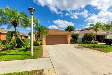 3831 NW 21st St Coconut Creek FL 33066