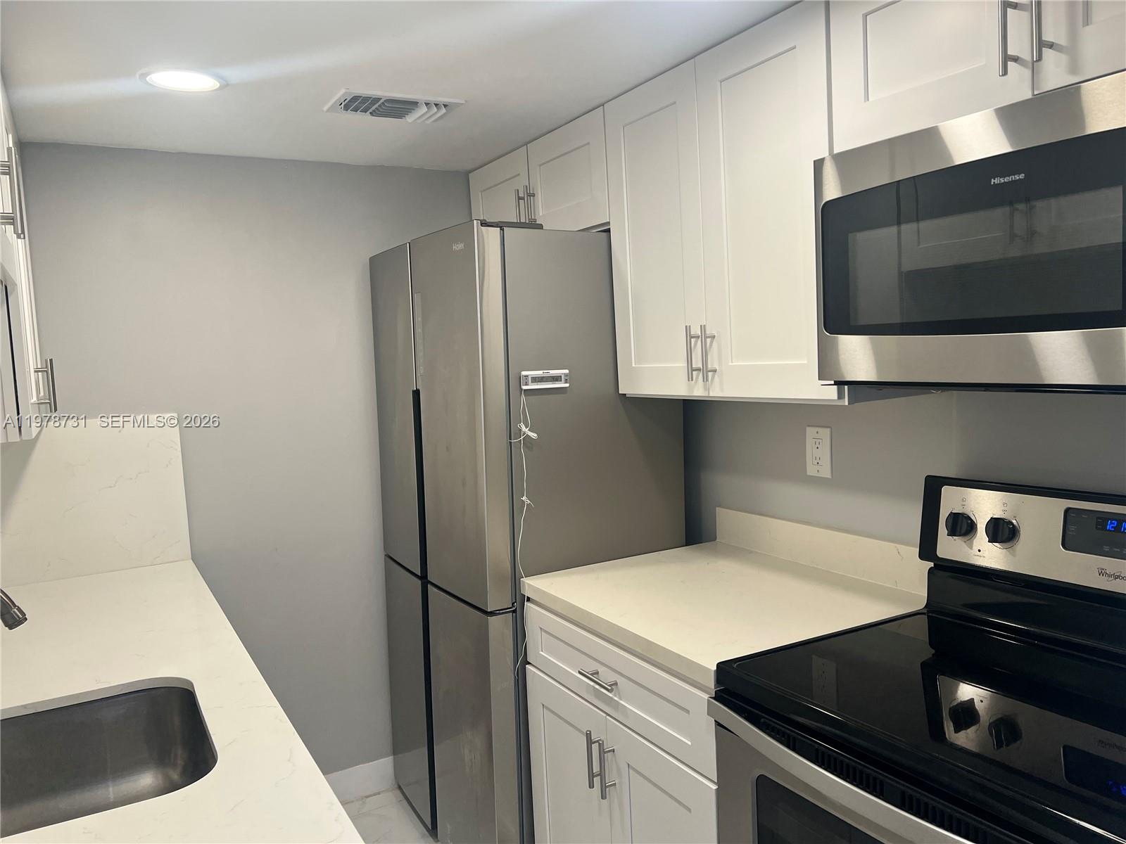 VIRGINIA OAKS CONDO - Residential Lease