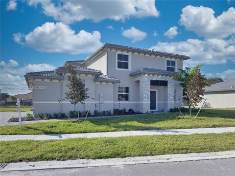 13202 SW 189th Ter Miami FL 33177