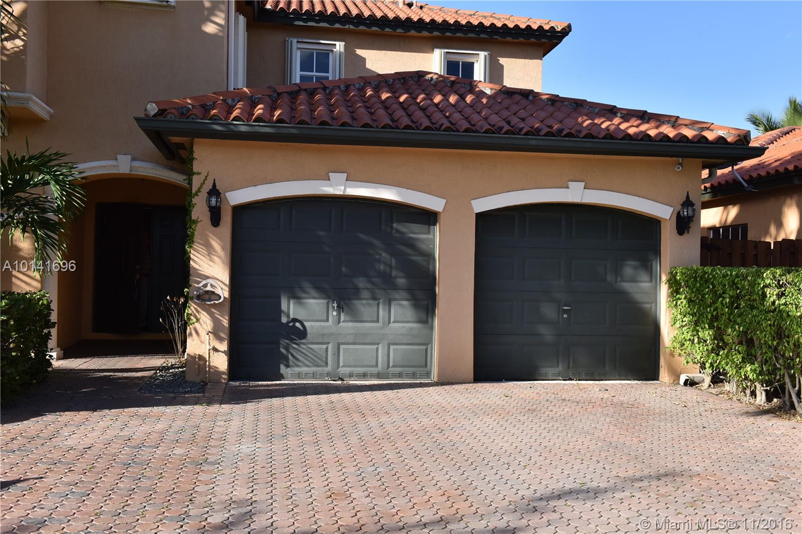 Llanos At Bird Road - Residential