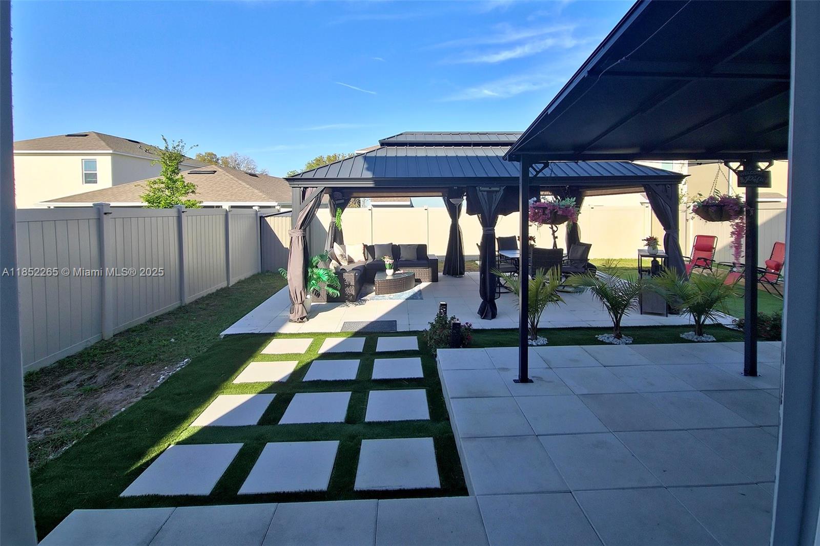 CASCADES - Residential