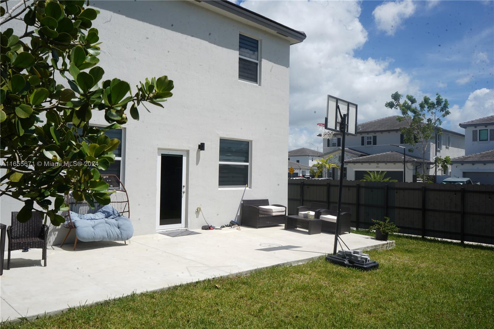 CAPLE FARMS NORTH - Residential