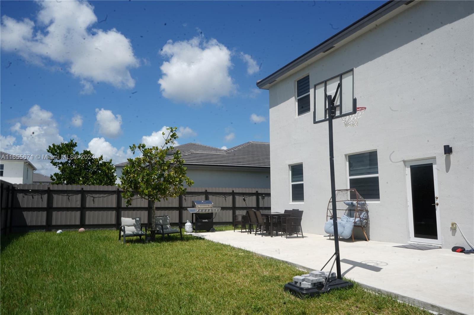 CAPLE FARMS NORTH - Residential