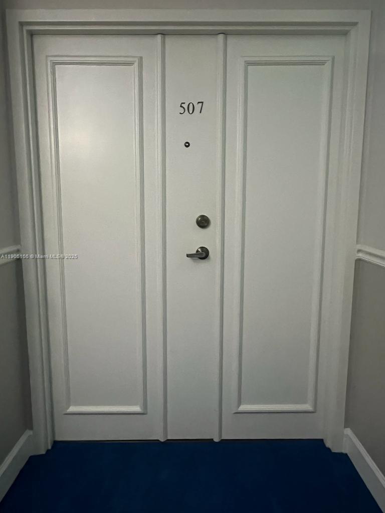 DORAL HOUSE CONDO NO 3 - Residential