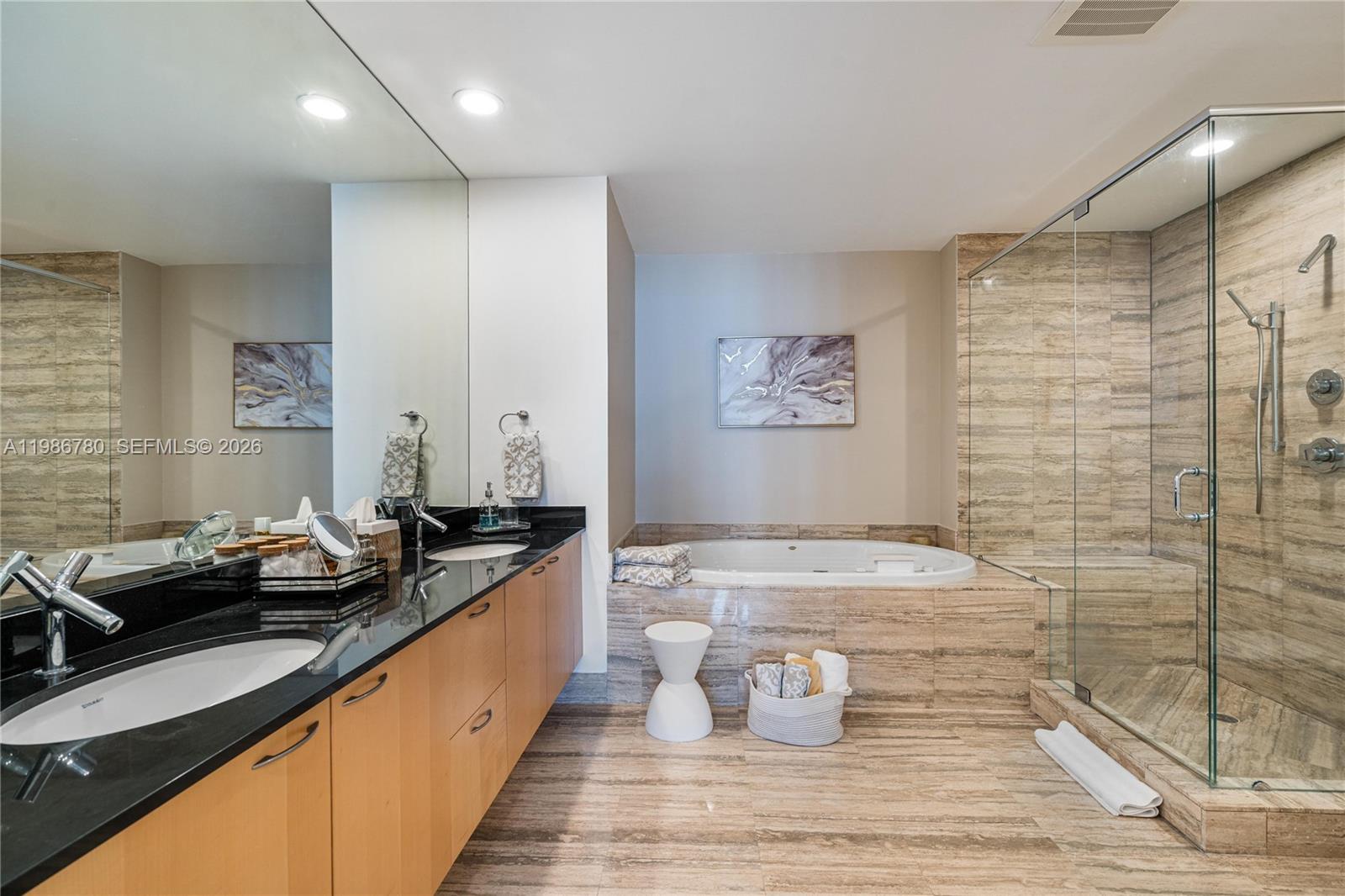 TDR TOWER I CONDO - Residential Lease