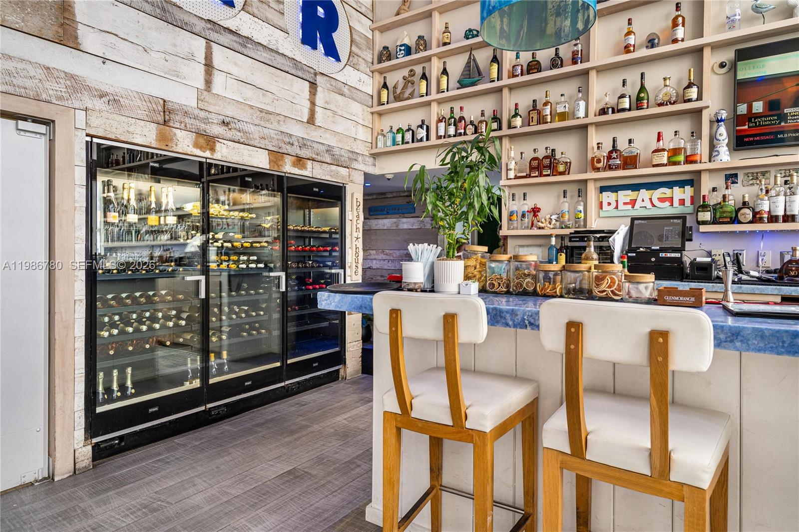 TDR TOWER I CONDO - Residential Lease