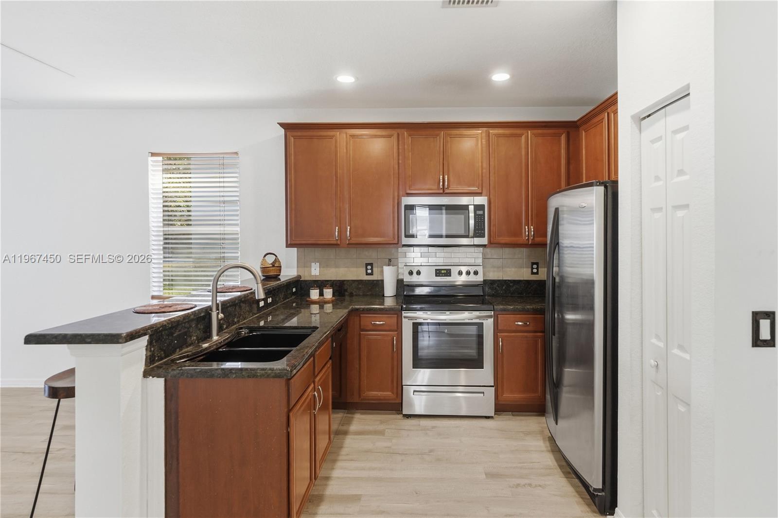 PALM BREEZES CLUB - Residential