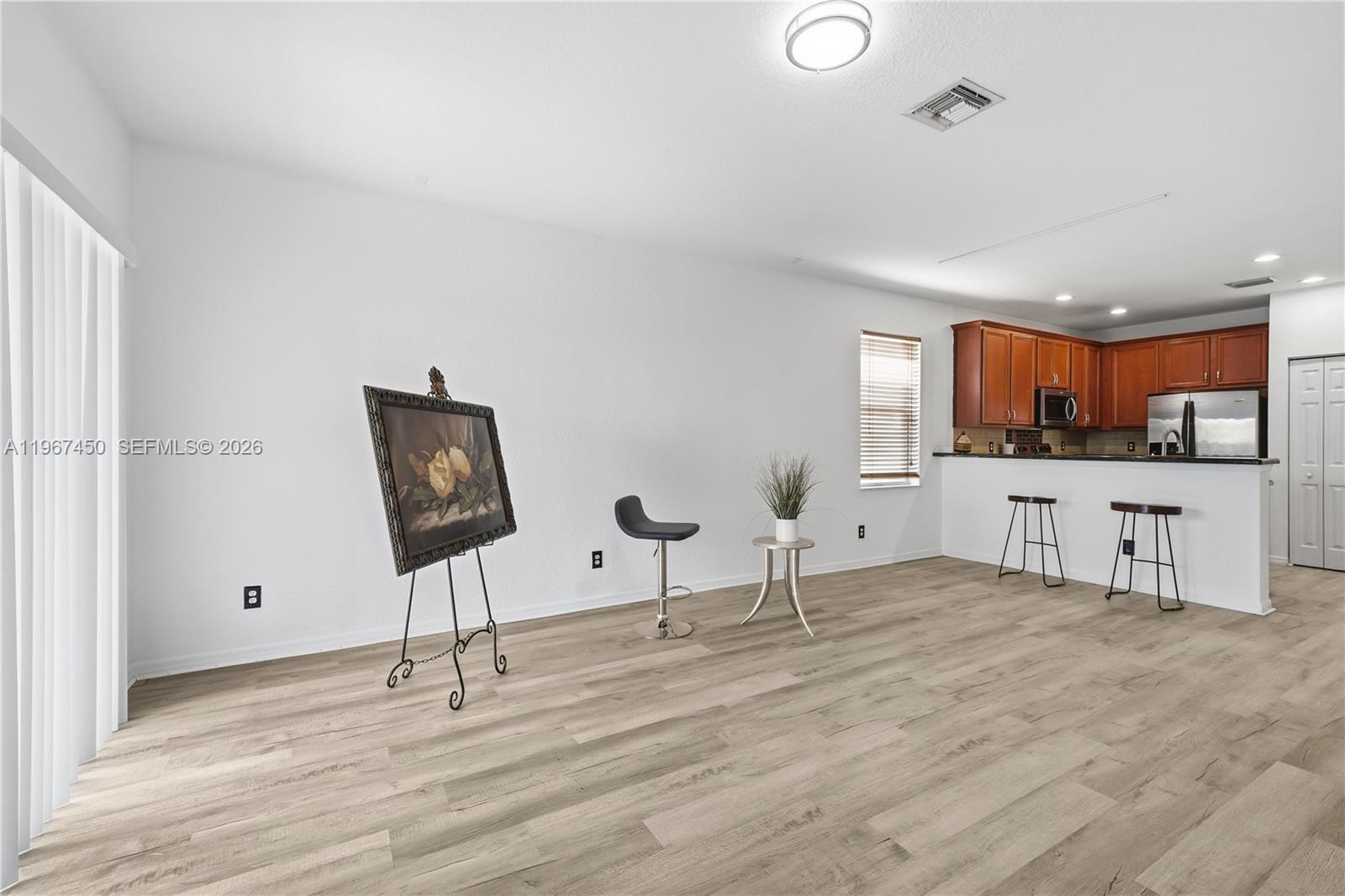 PALM BREEZES CLUB - Residential