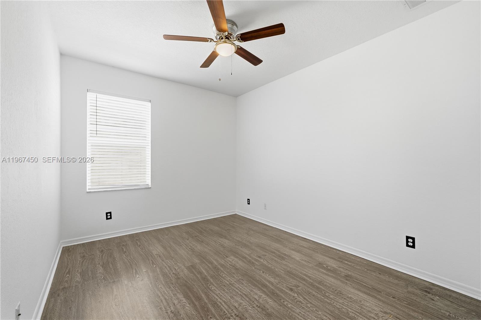 PALM BREEZES CLUB - Residential