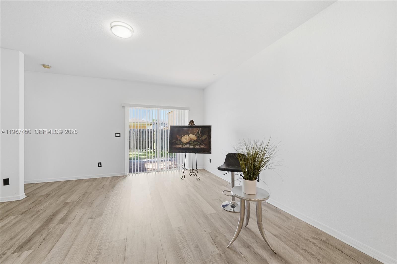 PALM BREEZES CLUB - Residential