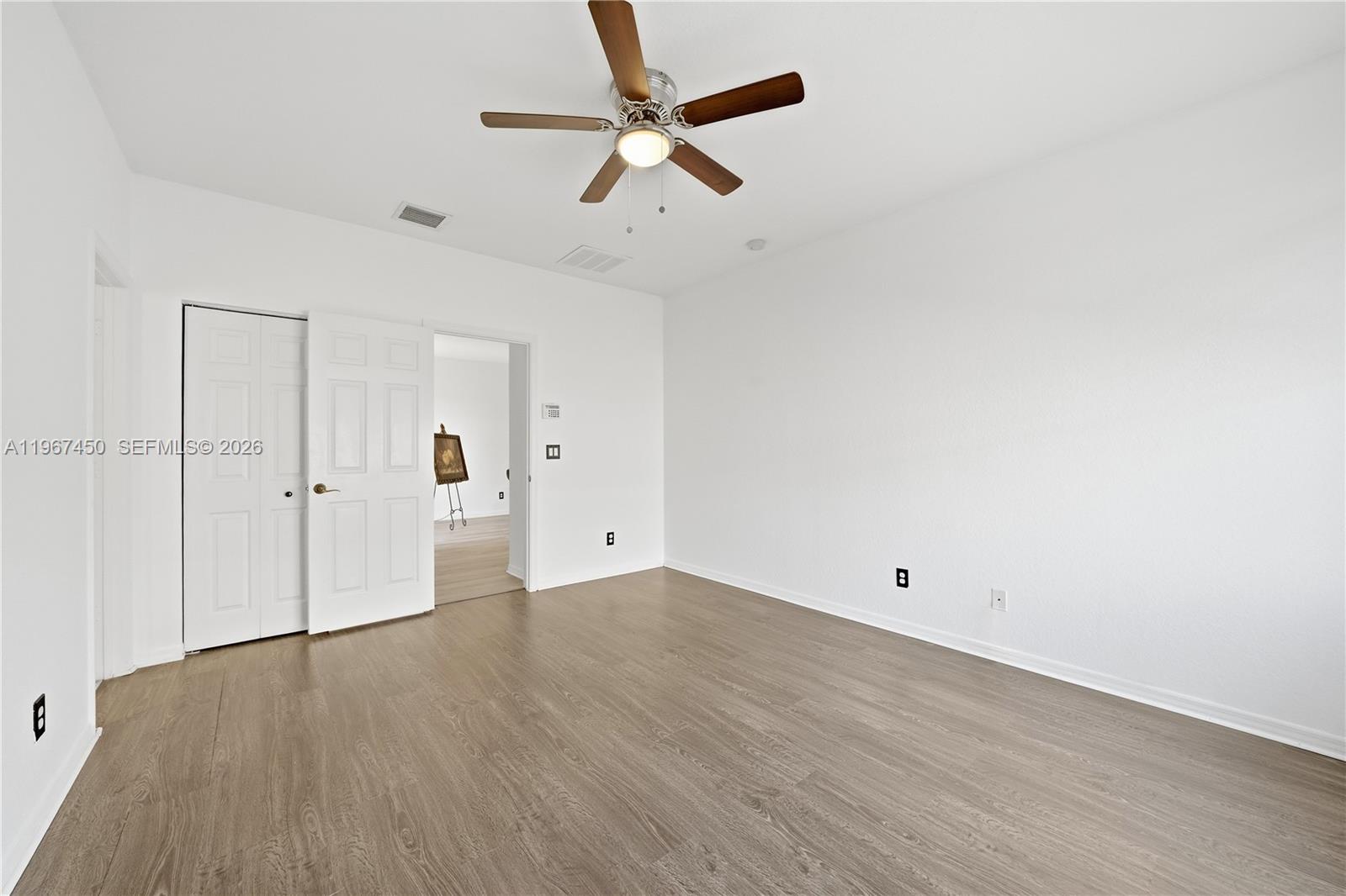 PALM BREEZES CLUB - Residential