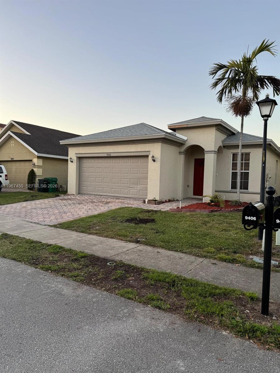 PALM BREEZES CLUB - Residential