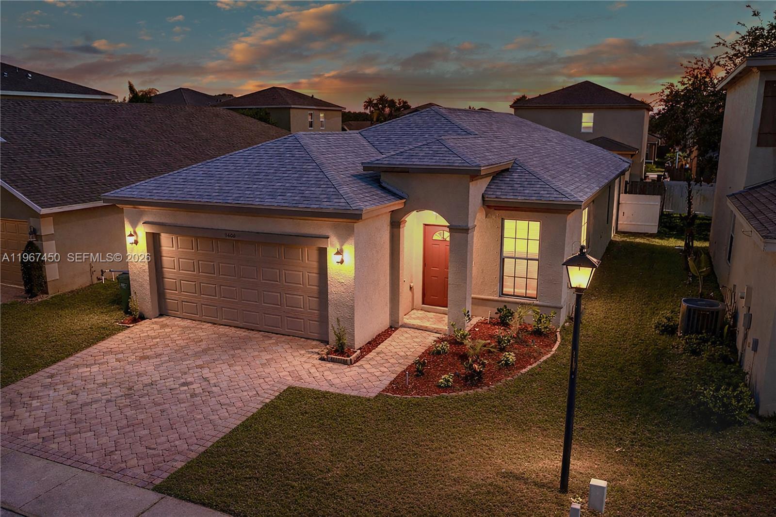 PALM BREEZES CLUB - Residential