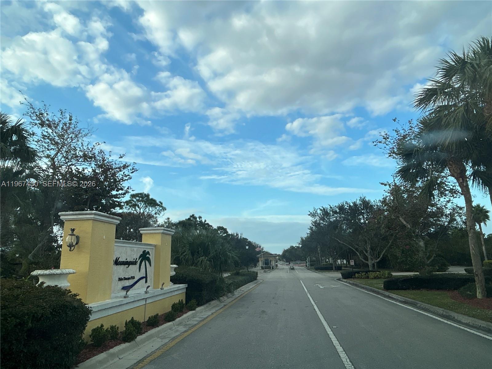 PALM BREEZES CLUB - Residential