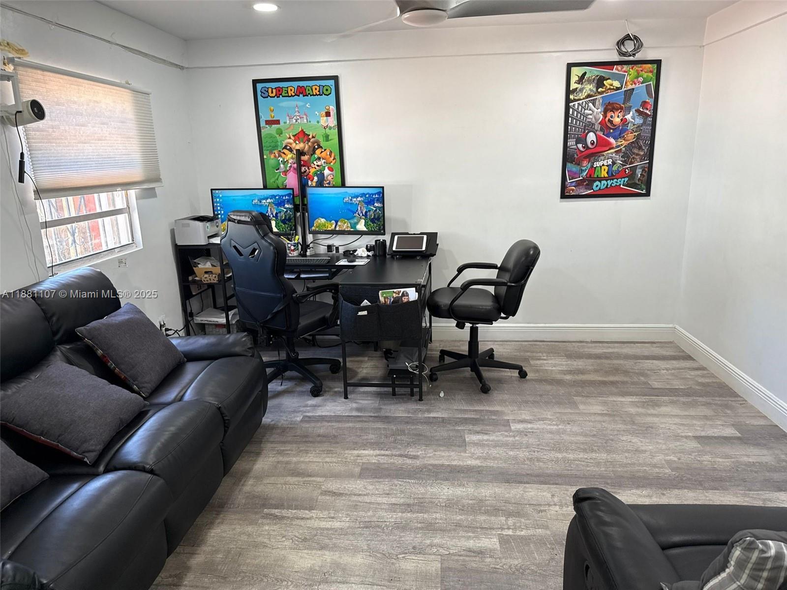 SCOTT LAKE MANOR SEC 3 - Residential