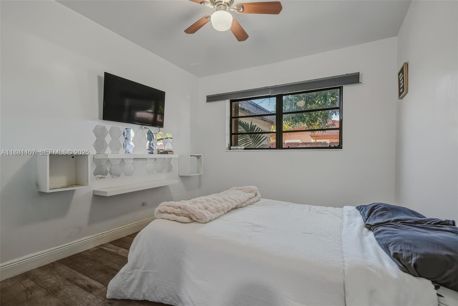 SCOTT LAKE MANOR SEC 3 - Residential