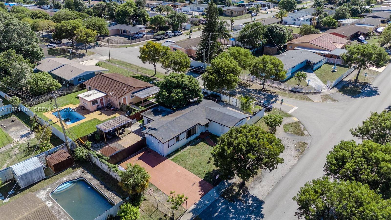 SCOTT LAKE MANOR SEC 3 - Residential