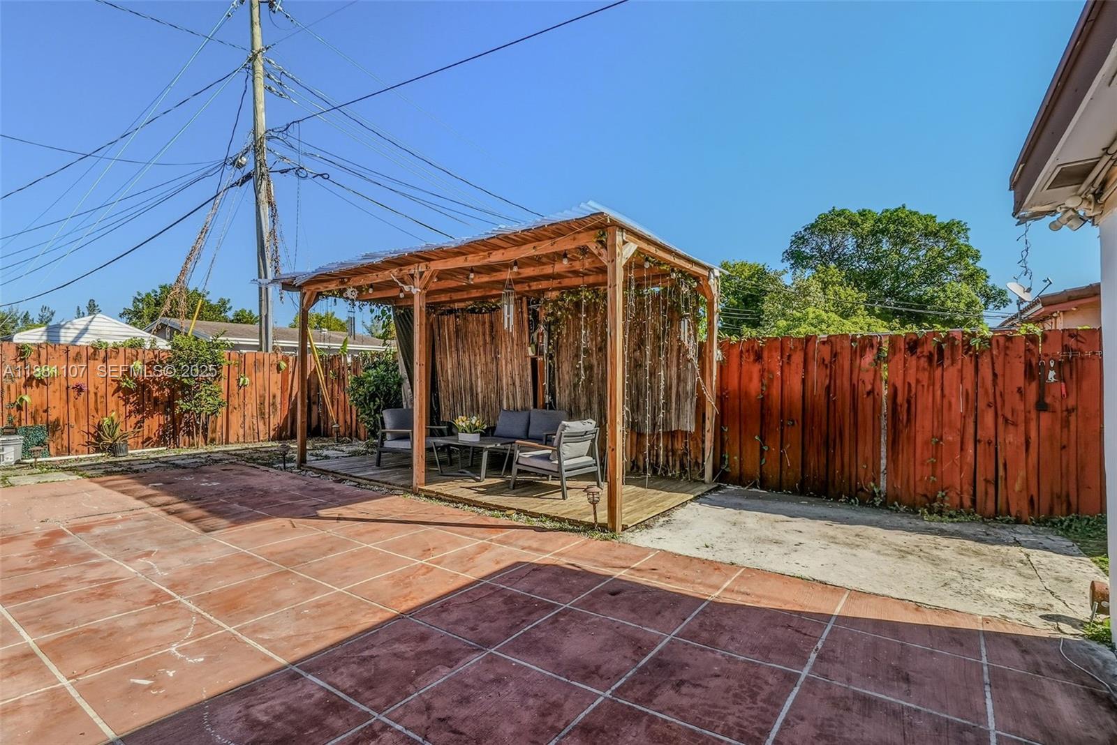 SCOTT LAKE MANOR SEC 3 - Residential