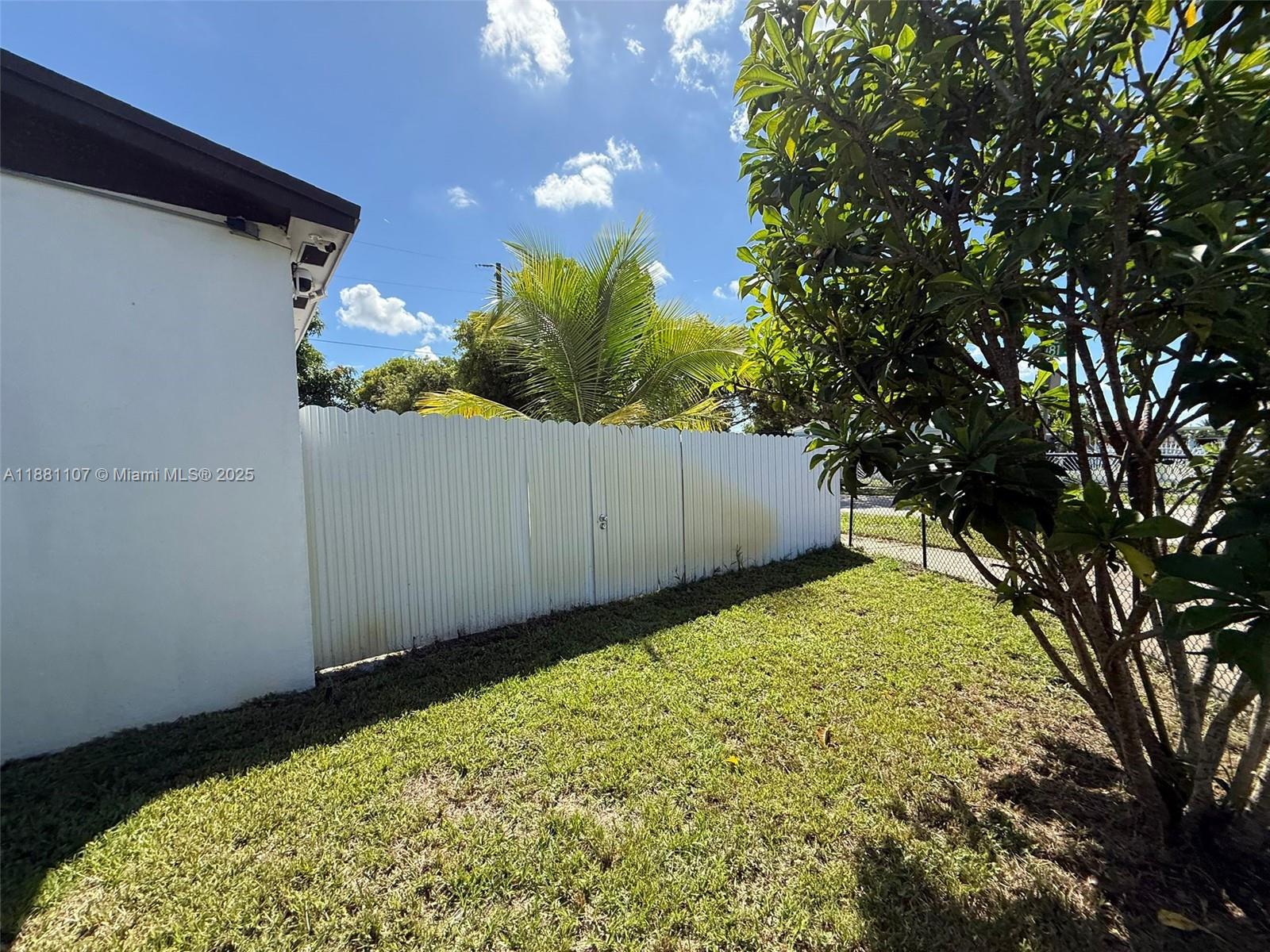 SCOTT LAKE MANOR SEC 3 - Residential