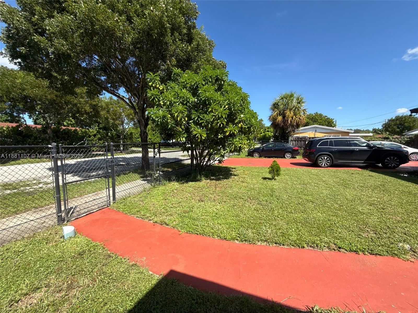 SCOTT LAKE MANOR SEC 3 - Residential