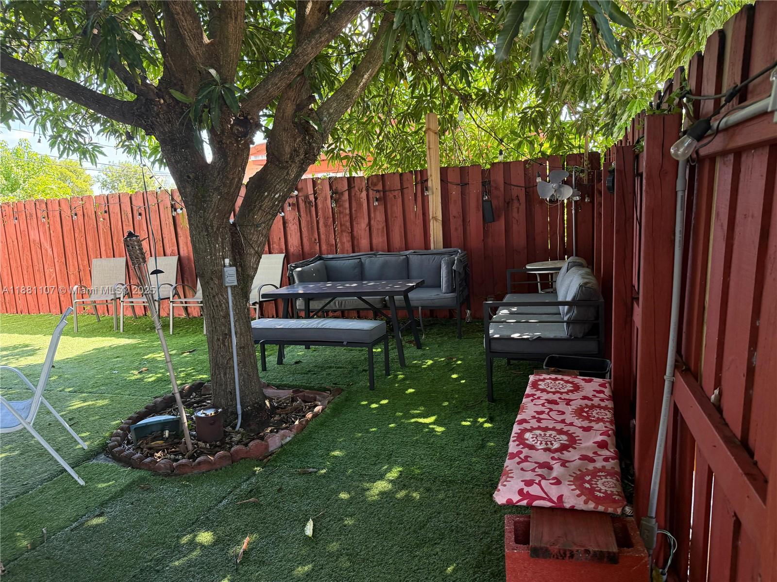 SCOTT LAKE MANOR SEC 3 - Residential