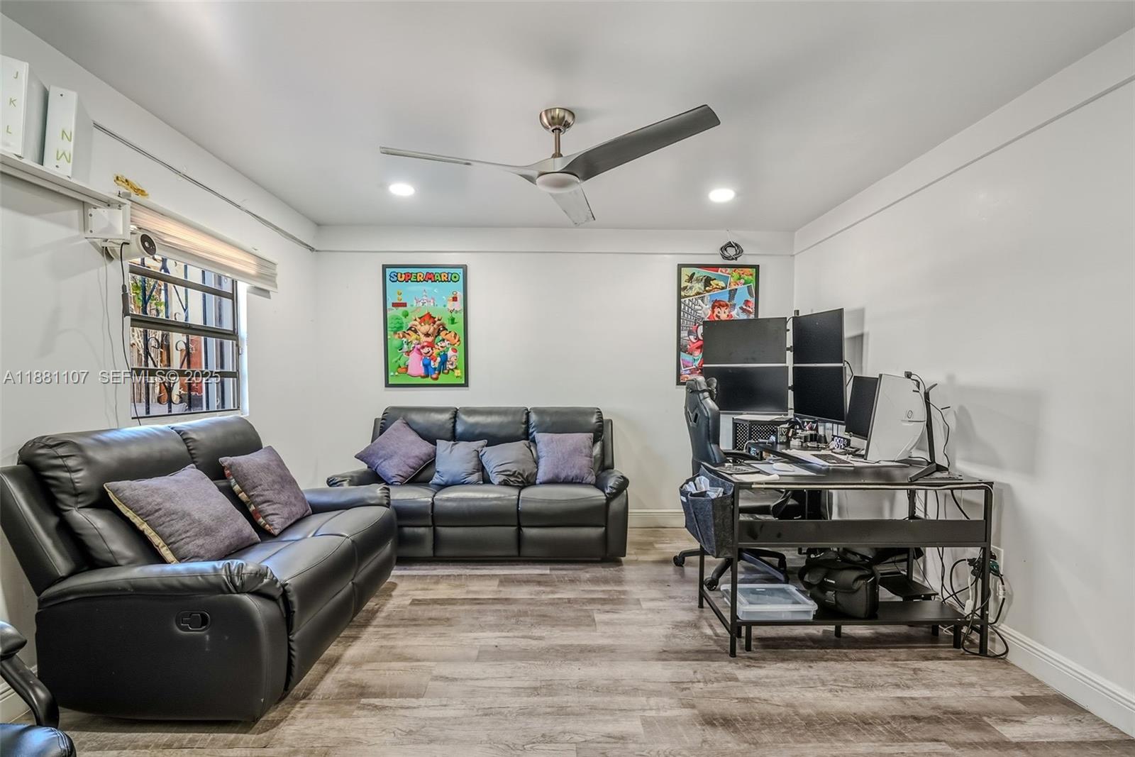 SCOTT LAKE MANOR SEC 3 - Residential